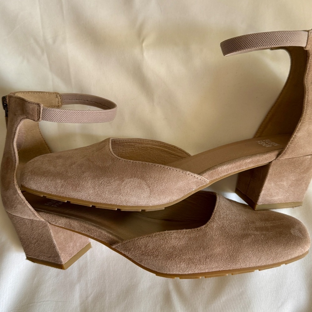 Eileen Fisher Just Suede Ankle Strap Block Heel Pumps - Blush/Nude Size 8.5